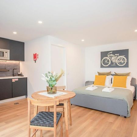 Liiiving In Porto - Downtown Essence Apartments Kültér fotó